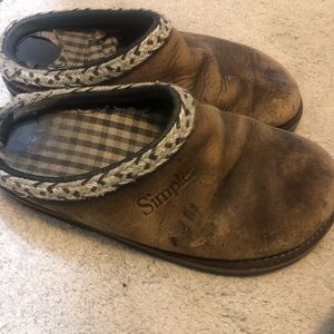 Simples! These are super old, worn and everything cool that was the 90s!!